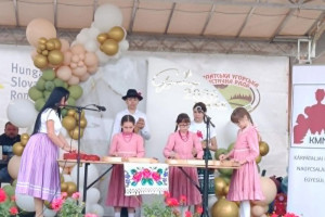 Fellépés a KMNE Gyereknapján