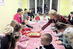 adventi-mezeskalacsssutes-2025-06