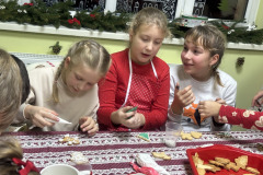 adventi-mezeskalacsssutes-2025-18