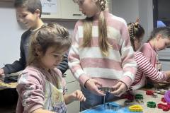 adventi-mezeskalacsssutes-2025-57