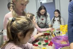 adventi-mezeskalacsssutes-2025-58