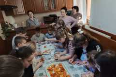 adventi-mezeskalacsssutes-2025-73