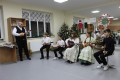 peterfalva-karacsony2025-19