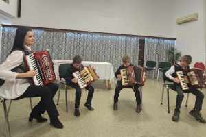 Koncert Harkovi gyerekeknek