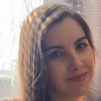 Kopasz Vivien Kitti - néptánc oktató