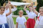 Thumbnail for the post titled: Pünkösdi királynéválasztó foglalkozás Beregszászon
